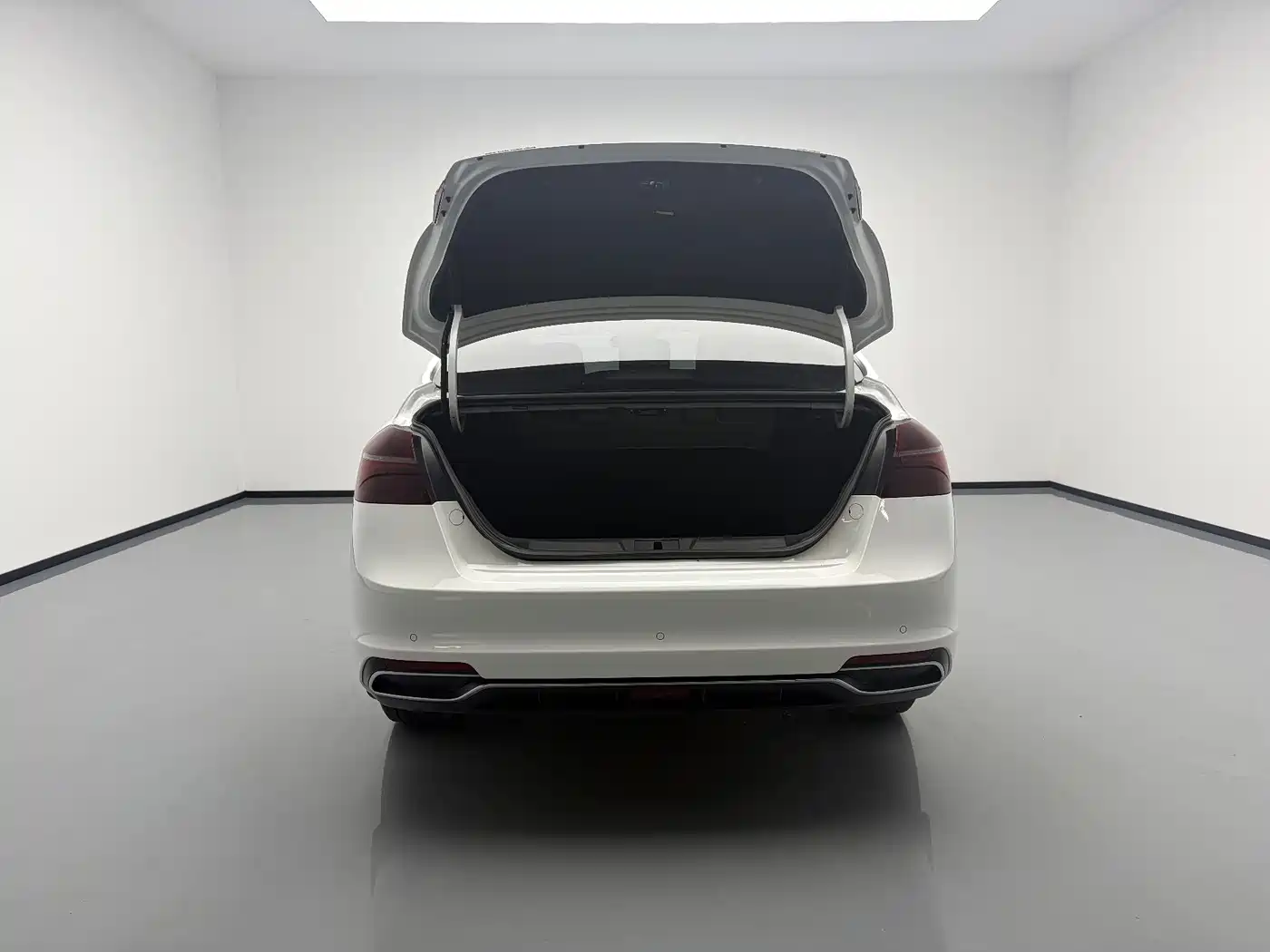 Фото 16 - Geely Emgrand
