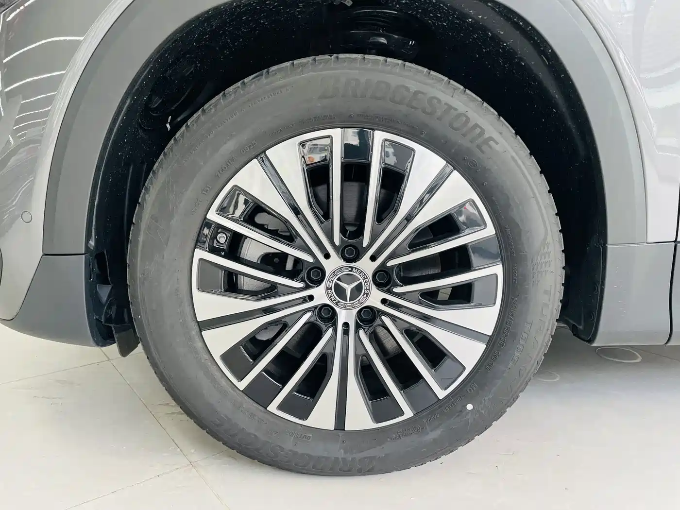 Mercedes-Benz EQB 2025 2025 EQB 260