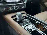 Фото 20 - Volvo V90