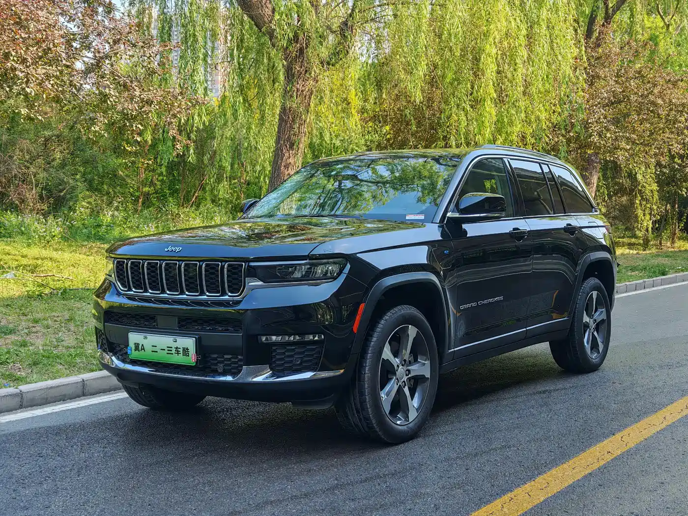 Jeep Grand Cherokee 4xe (Import) 2024 4xe Summit Edition