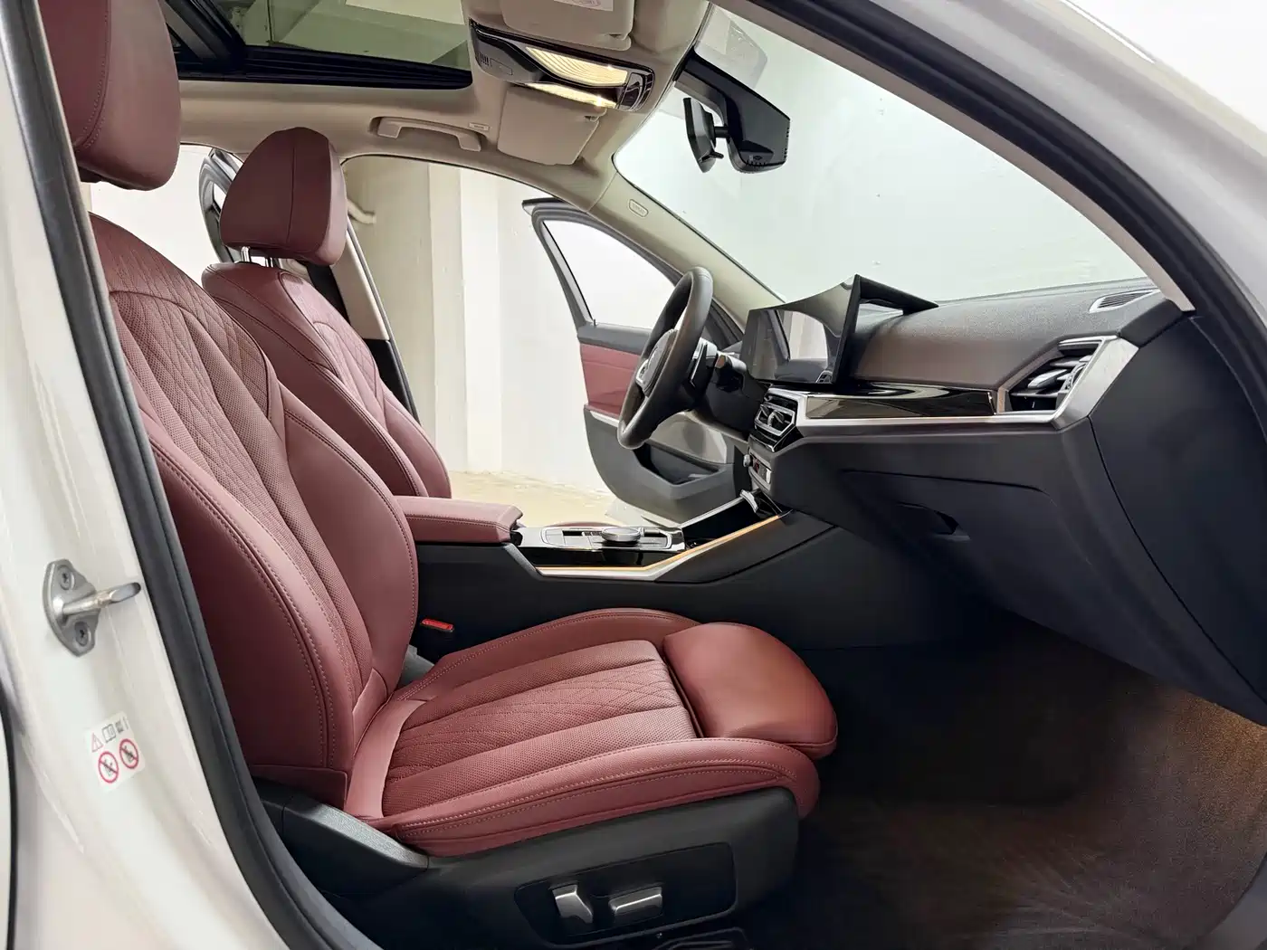 BMW 3 Series 2023 320Li M Sport Package фото 8