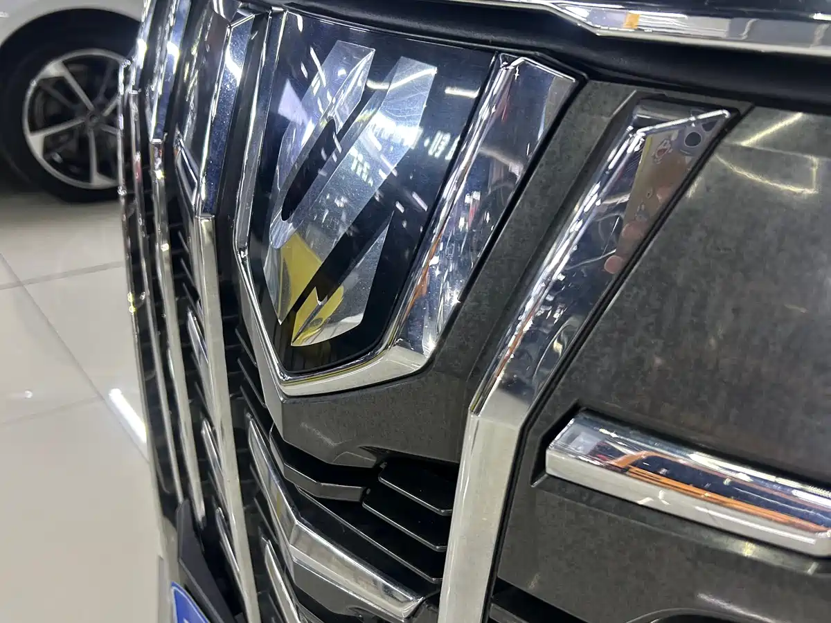 Toyota Alphard 2018 Facelift 3.5L Luxury Edition фото 12