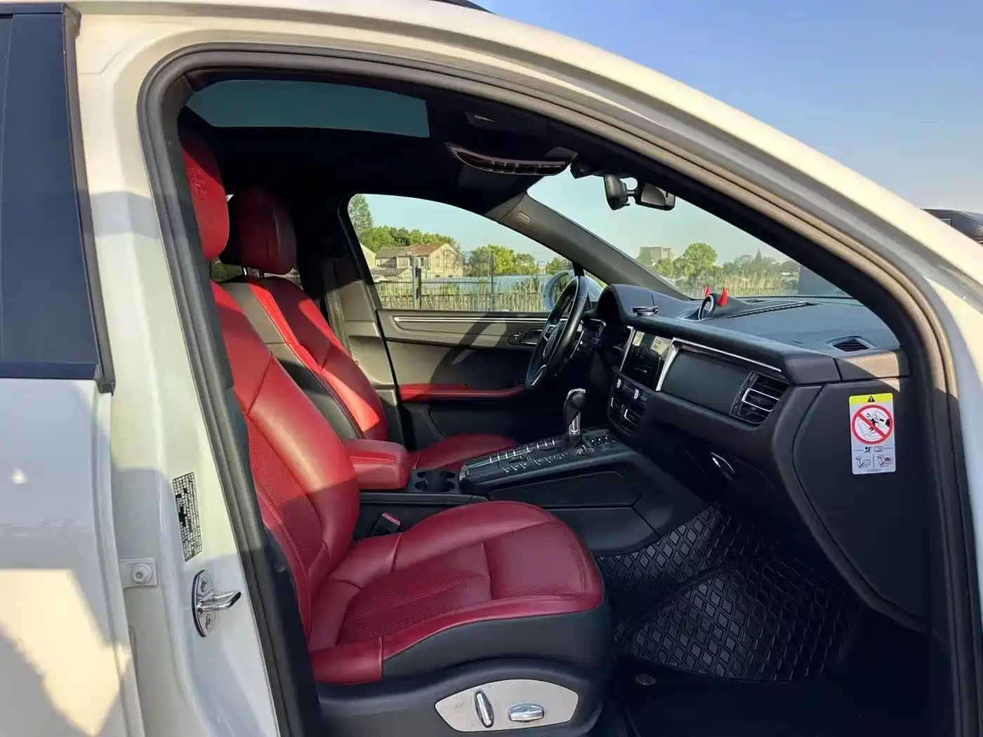 Porsche Macan 2018 Macan 2.0T фото 14