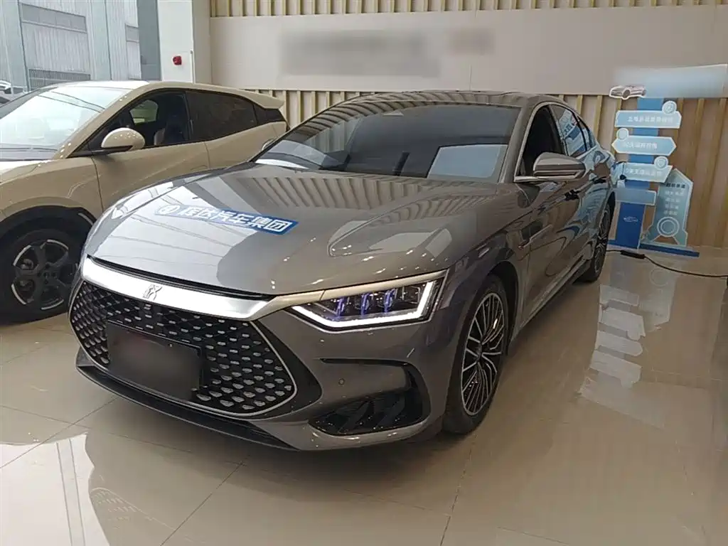 BYD Han 2023 DM-i Champion Edition 121KM Premium