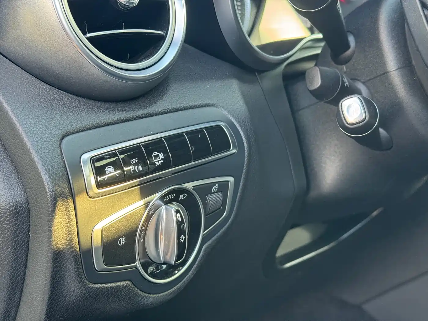 Mercedes-Benz GLC 2016 GLC 300 4MATIC Dynamic фото 16