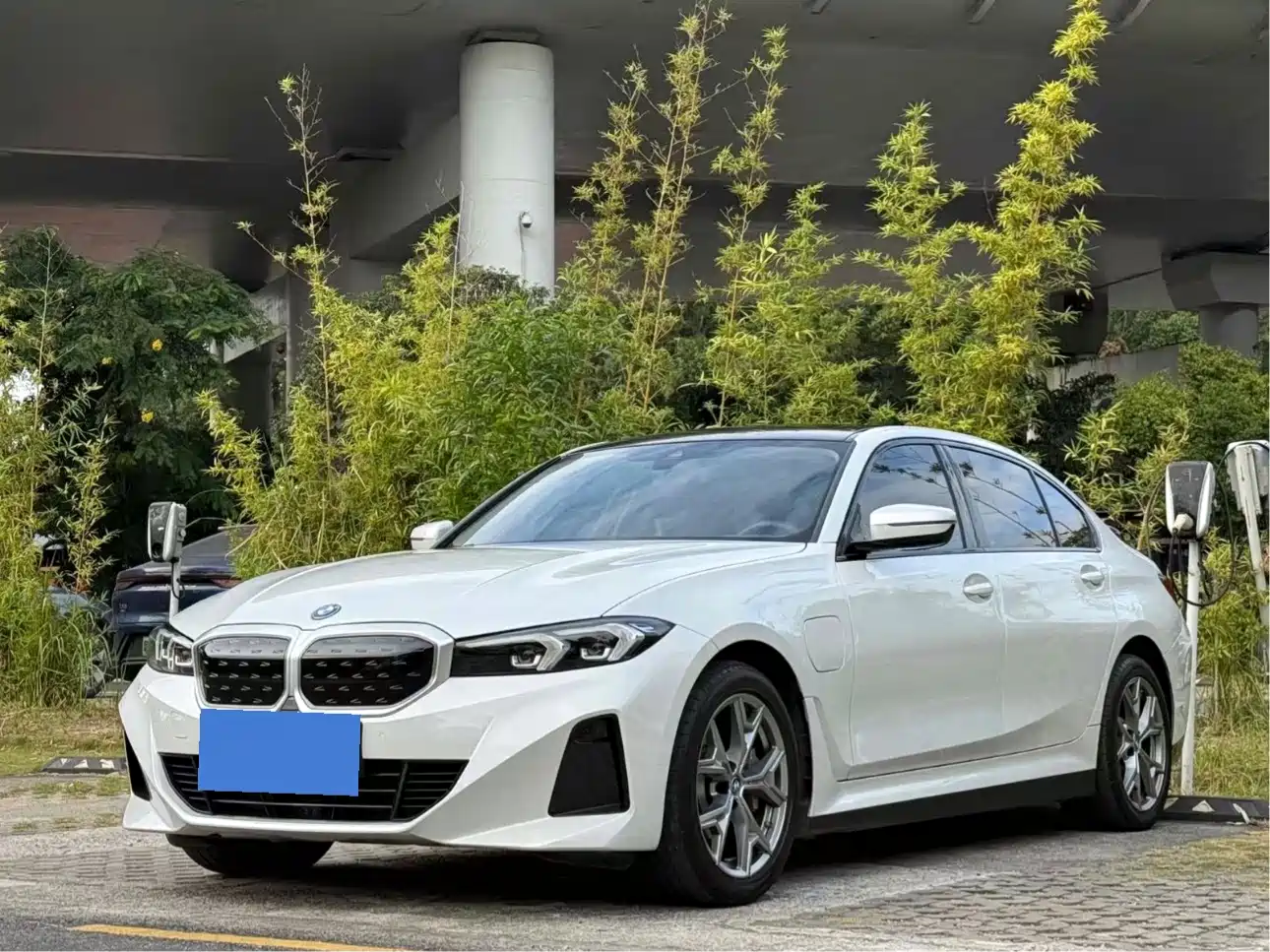BMW i3 2024 eDrive 35 L