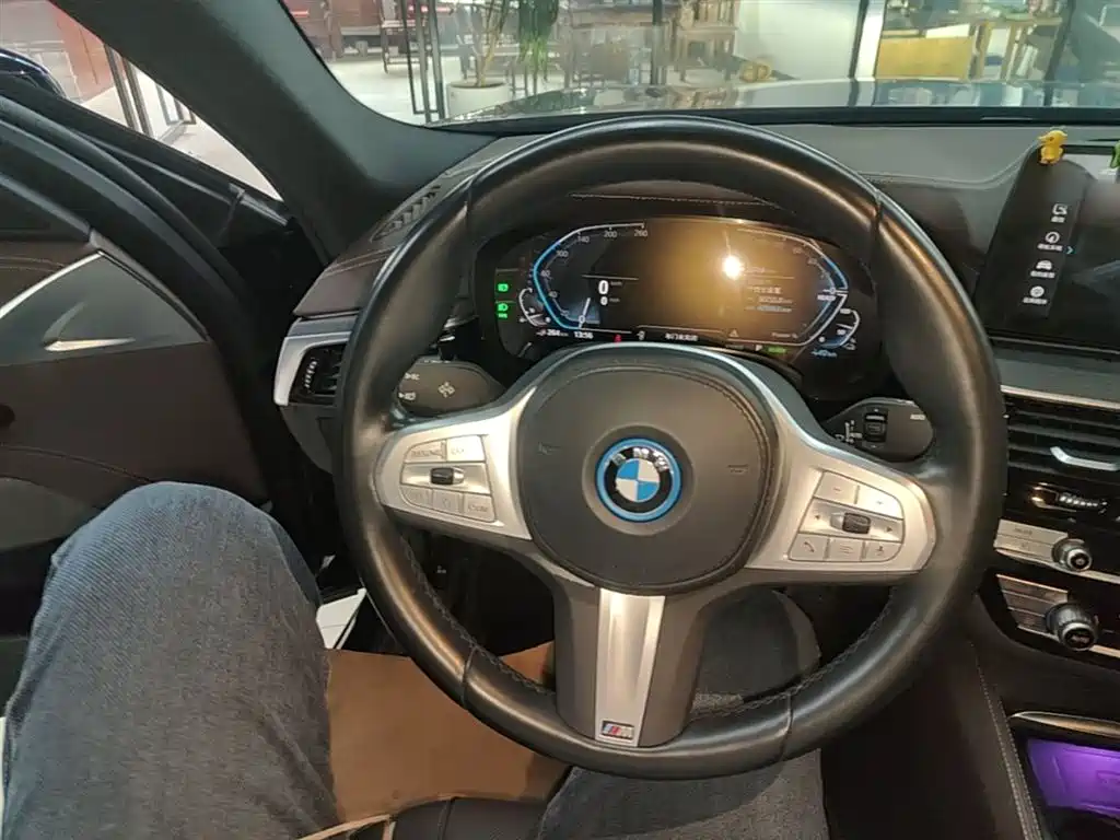 BMW 5 Series New Energy 2022 Facelift 535Le M Sport Package фото 11