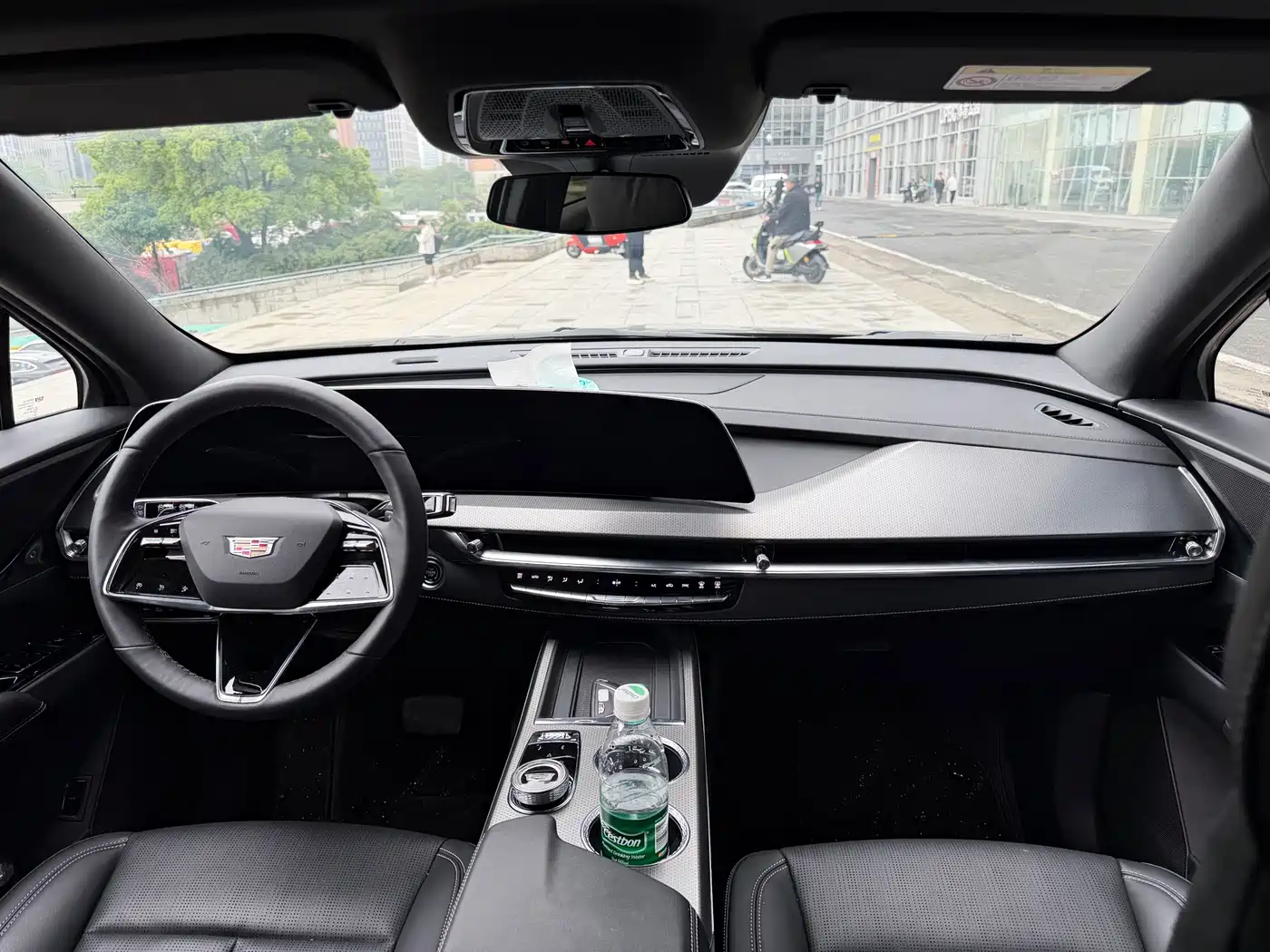 Cadillac XT5 2025 2.0T Luxury фото 11
