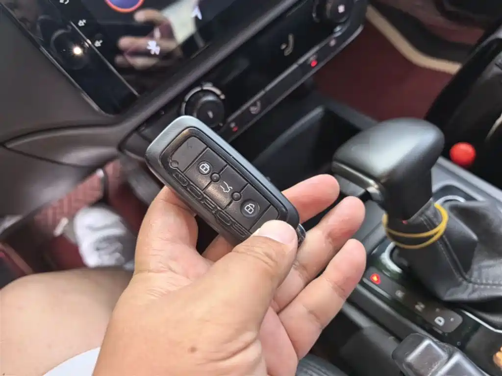Qoros 3 2019 2018 Sedan 1.6L Auto Leading