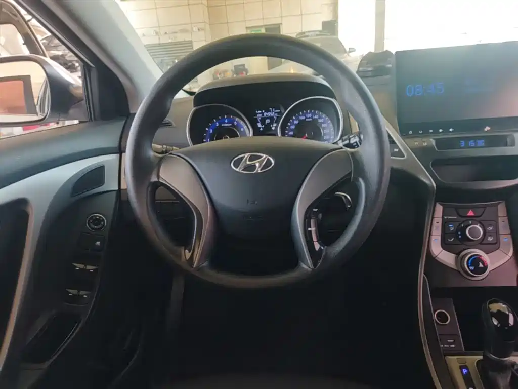 Hyundai Langdong 2016 1.6L Automatic Smart Edition фото 11