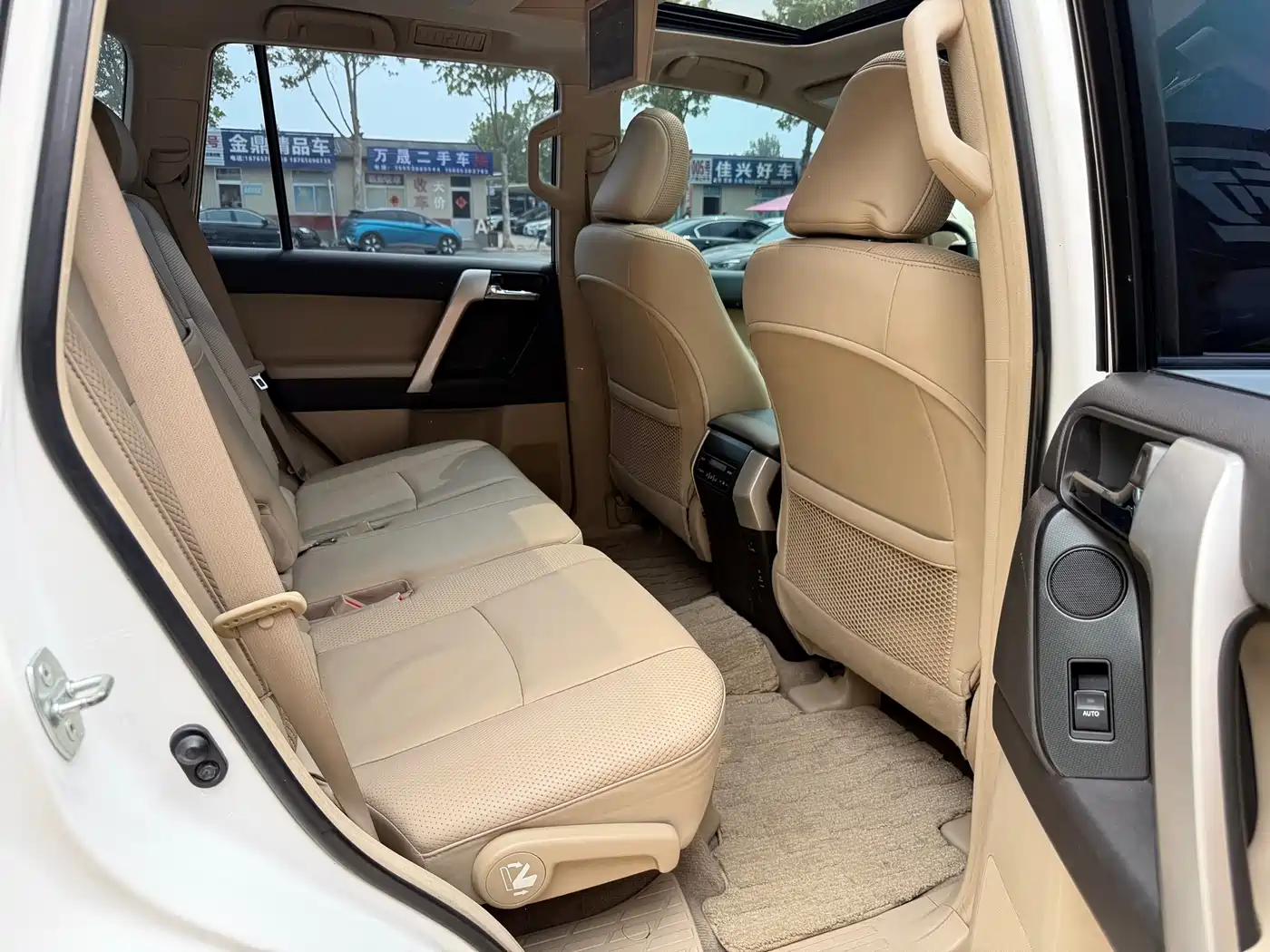 Toyota Prado 2010 4.0L Automatic TX-L NAVI фото 27
