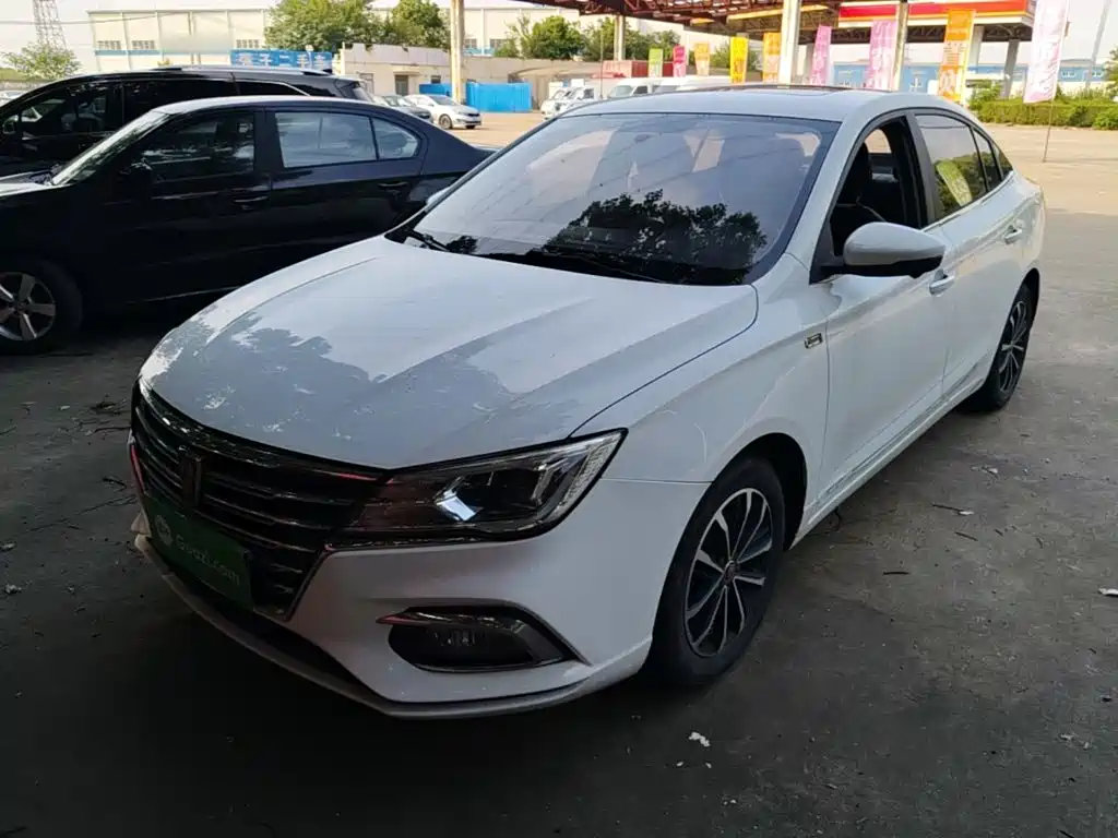 Фото 2 - Roewe i5