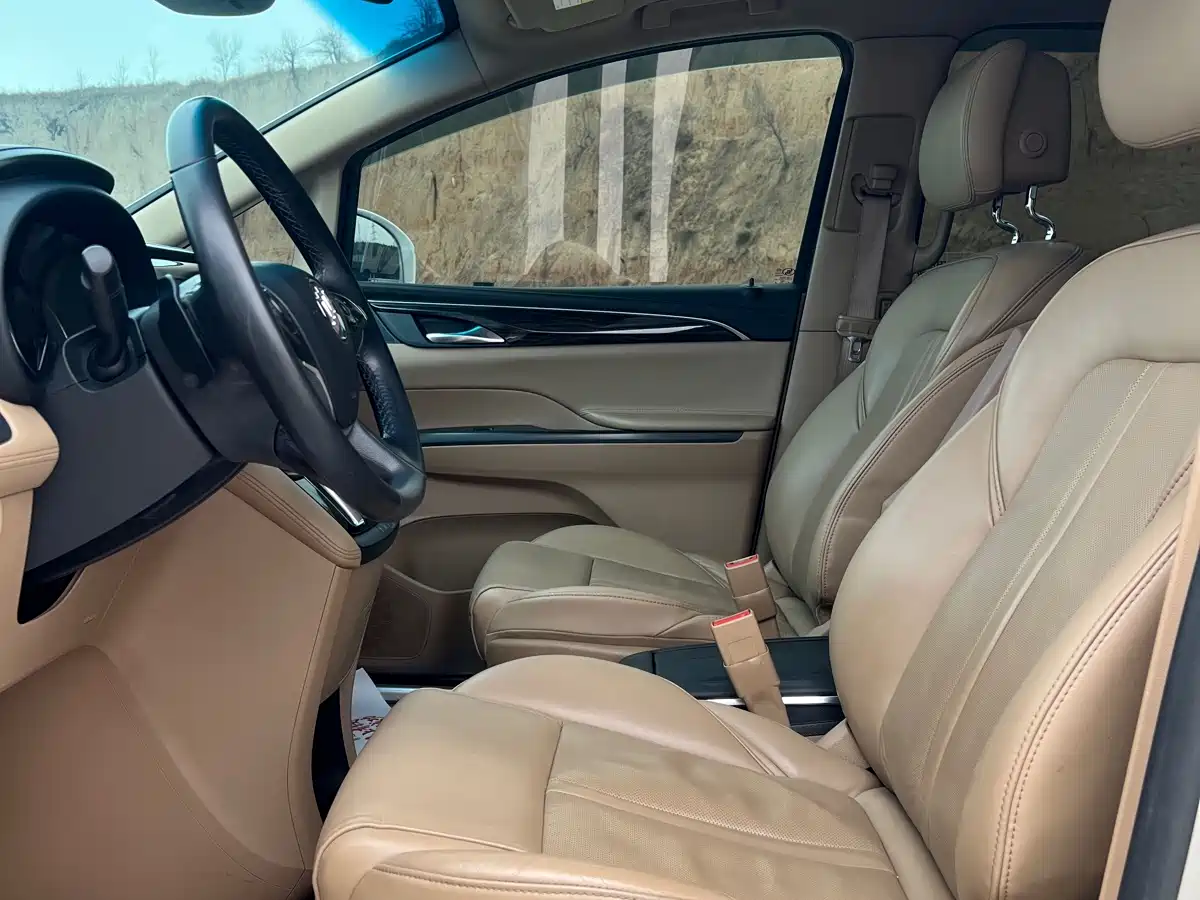 Buick GL8 2018 ES 28T Flagship Type China VI фото 4