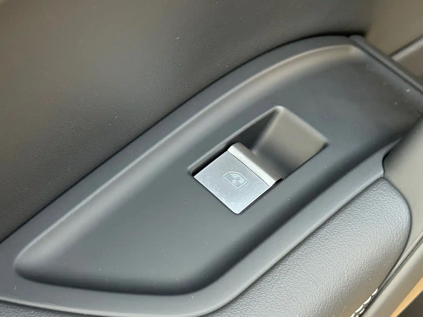 Audi Q5L 2024 Model 40 TFSI Luxury Dynamic фото 20