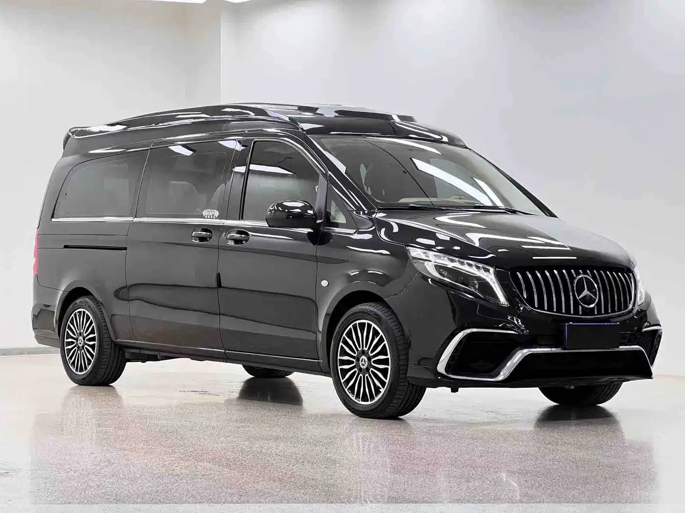 Mercedes-Benz Vito 2018 2.0T Elite Edition 7-seater China VI фото 3