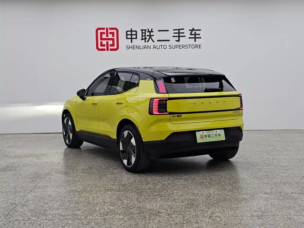 Volvo EX30 2025 Dual Motor AWD High Performance Ultra фото 3