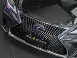 Фото 14 - Lexus LS