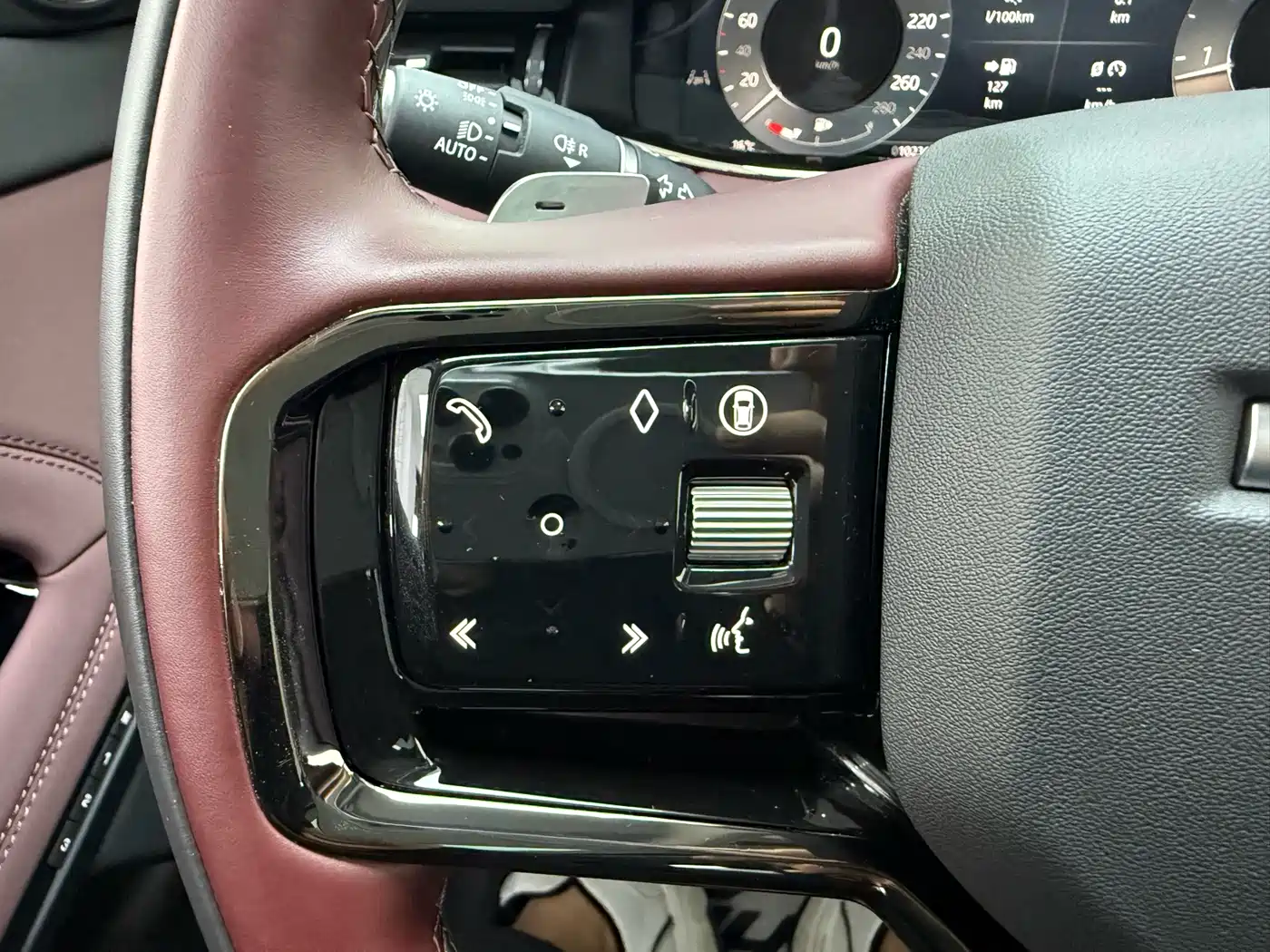 Land Rover Range Rover Evoque 2025 2024 Range Rover Evoque L 249PS Light Master Edition