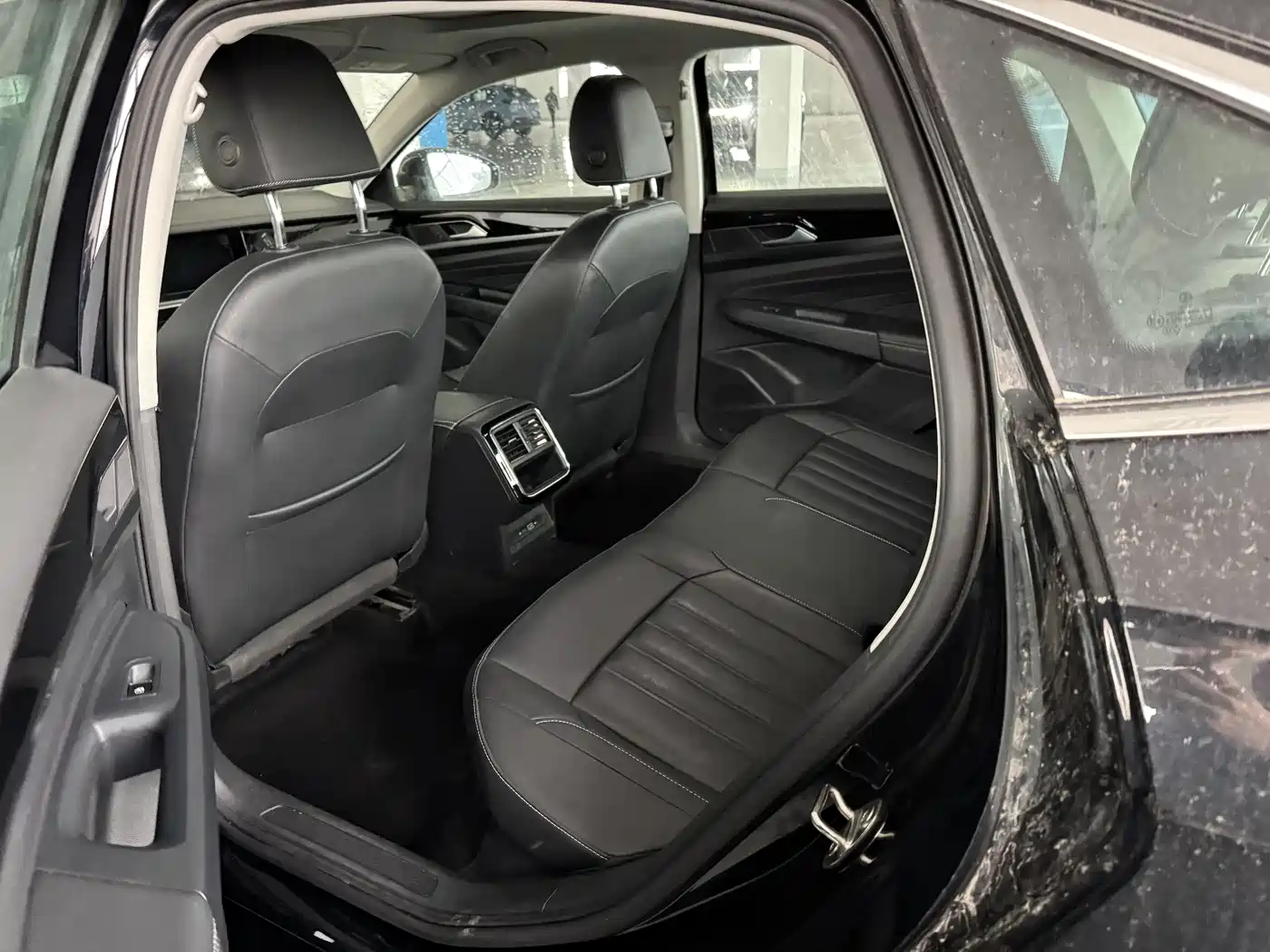 Volkswagen Passat 2024 280TSI Business Edition фото 3