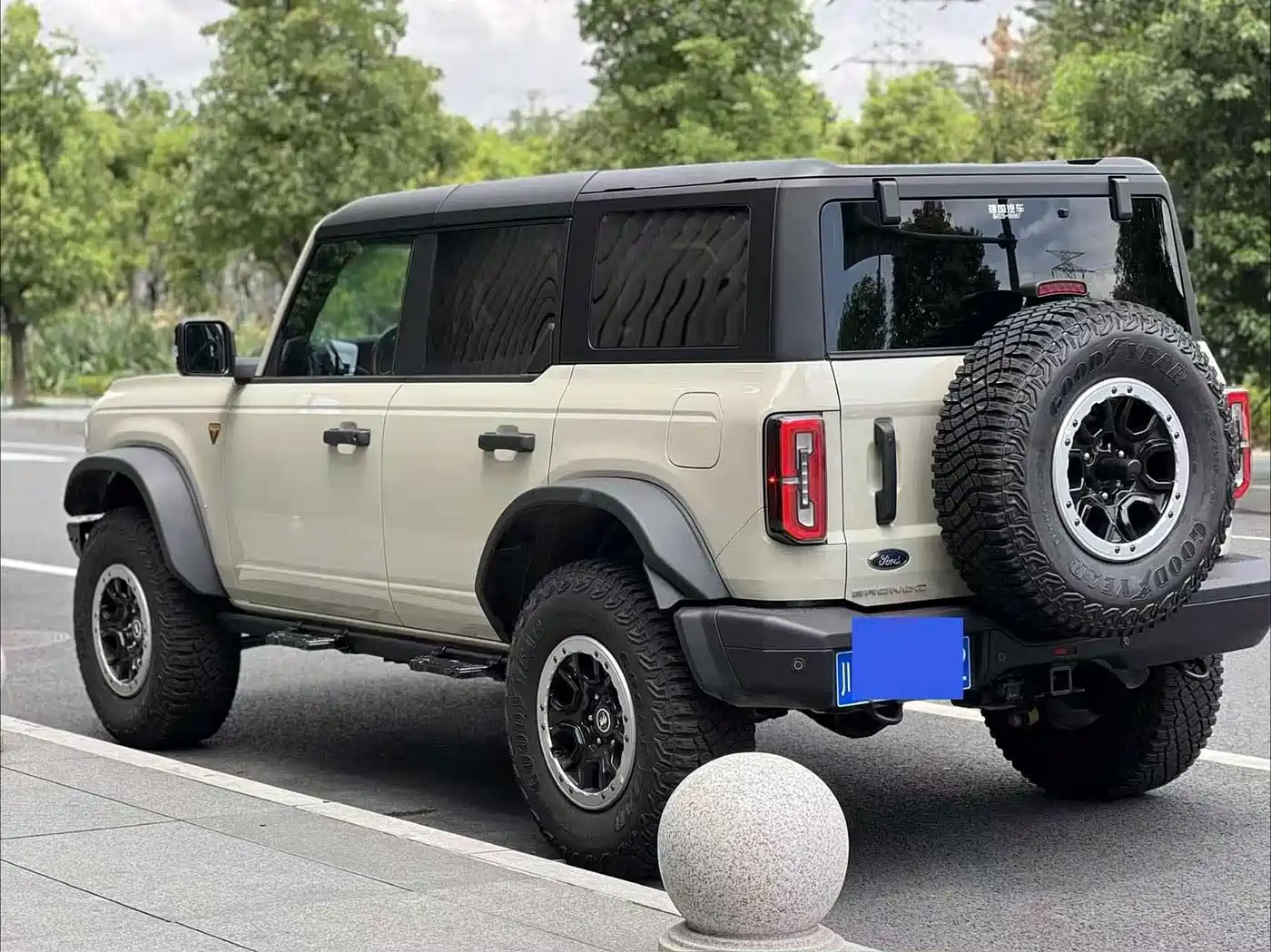 Ford Bronco 2026 2024 2.3T Badlands