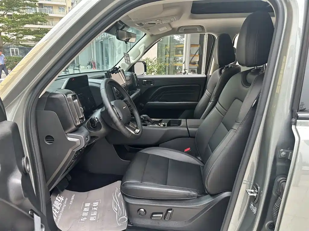 Haval Meng Long NEV 2023 Hi4 102 Explorer Edition фото 15