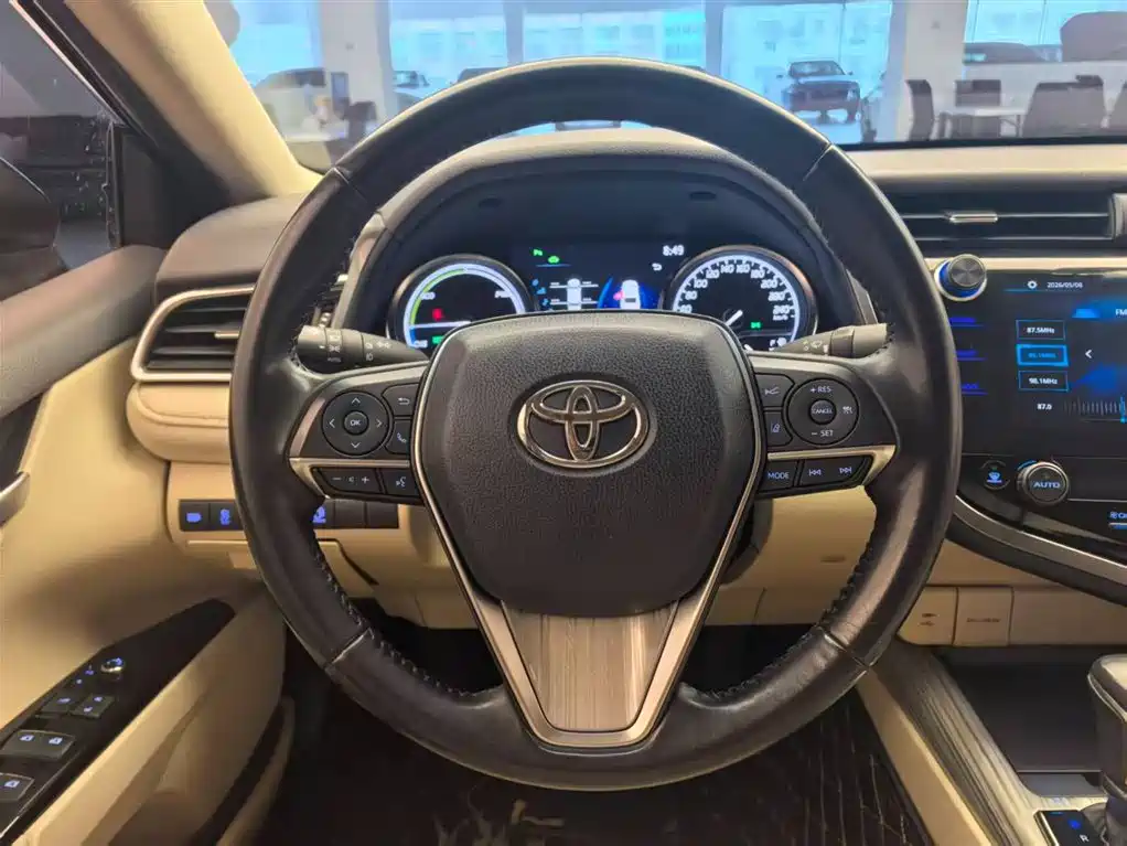 Toyota Camry 2019 Hybrid 2.5HG Luxury Edition China V фото 12
