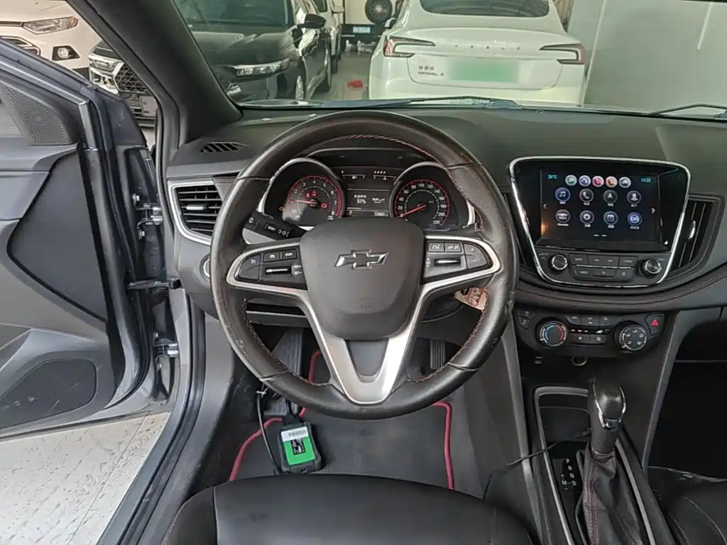 Chevrolet Monza 2019 2019 RS 330T Auto Smooth Edition China VI