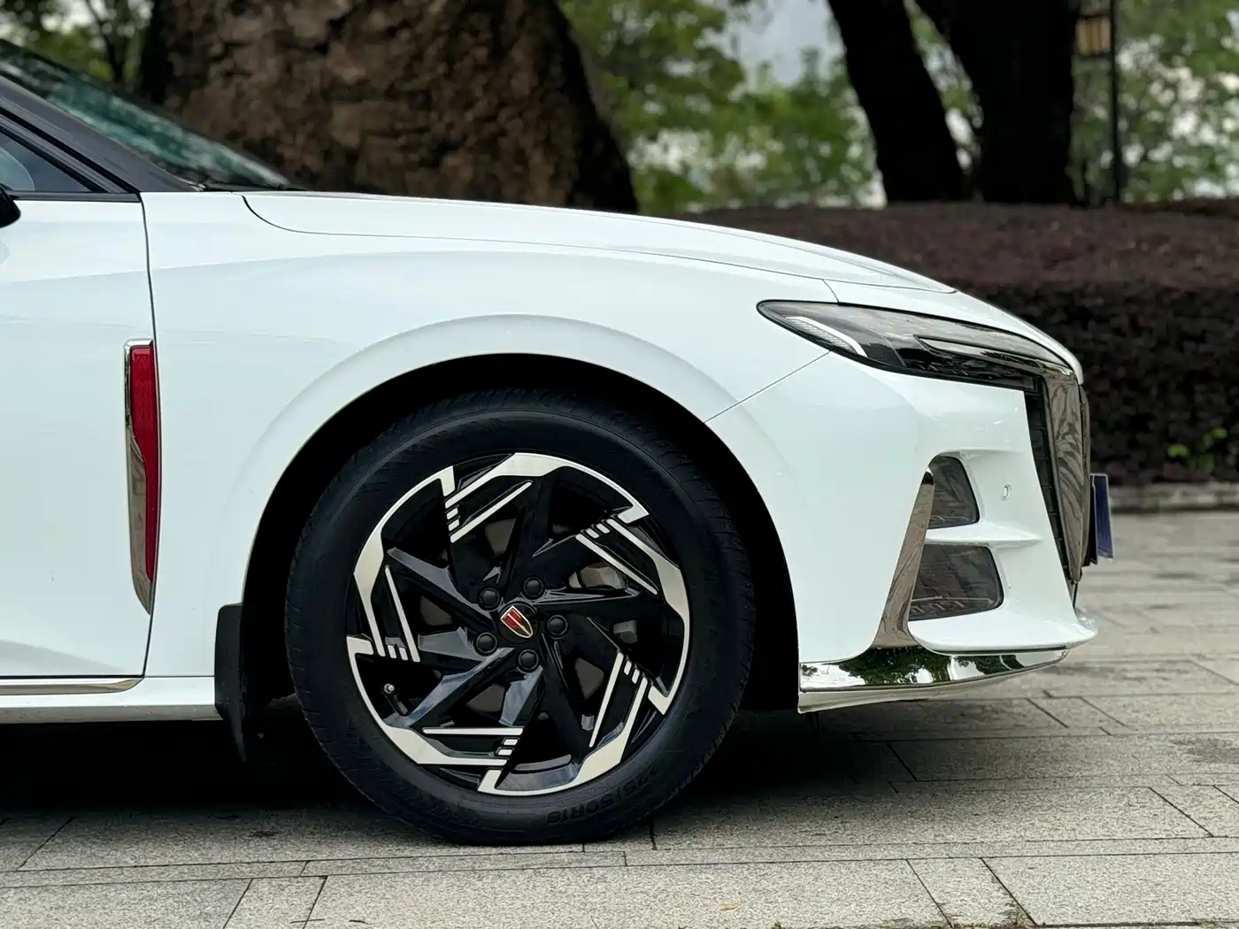 Hongqi H6 2023 2.0T Comfort Edition фото 4