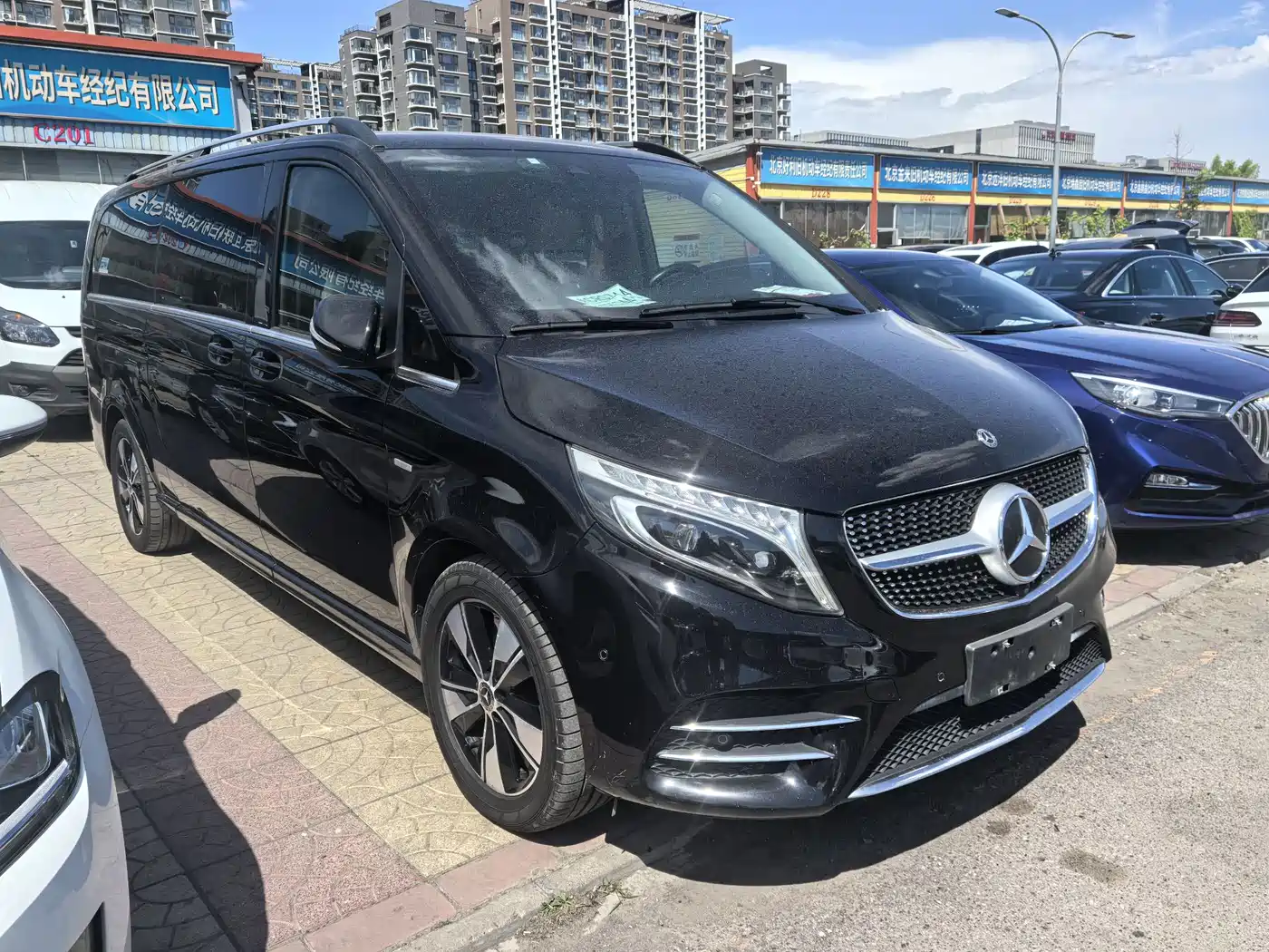 Mercedes-Benz V-Class 2021 V 260 L Long Wheelbase Luxury Edition фото 2