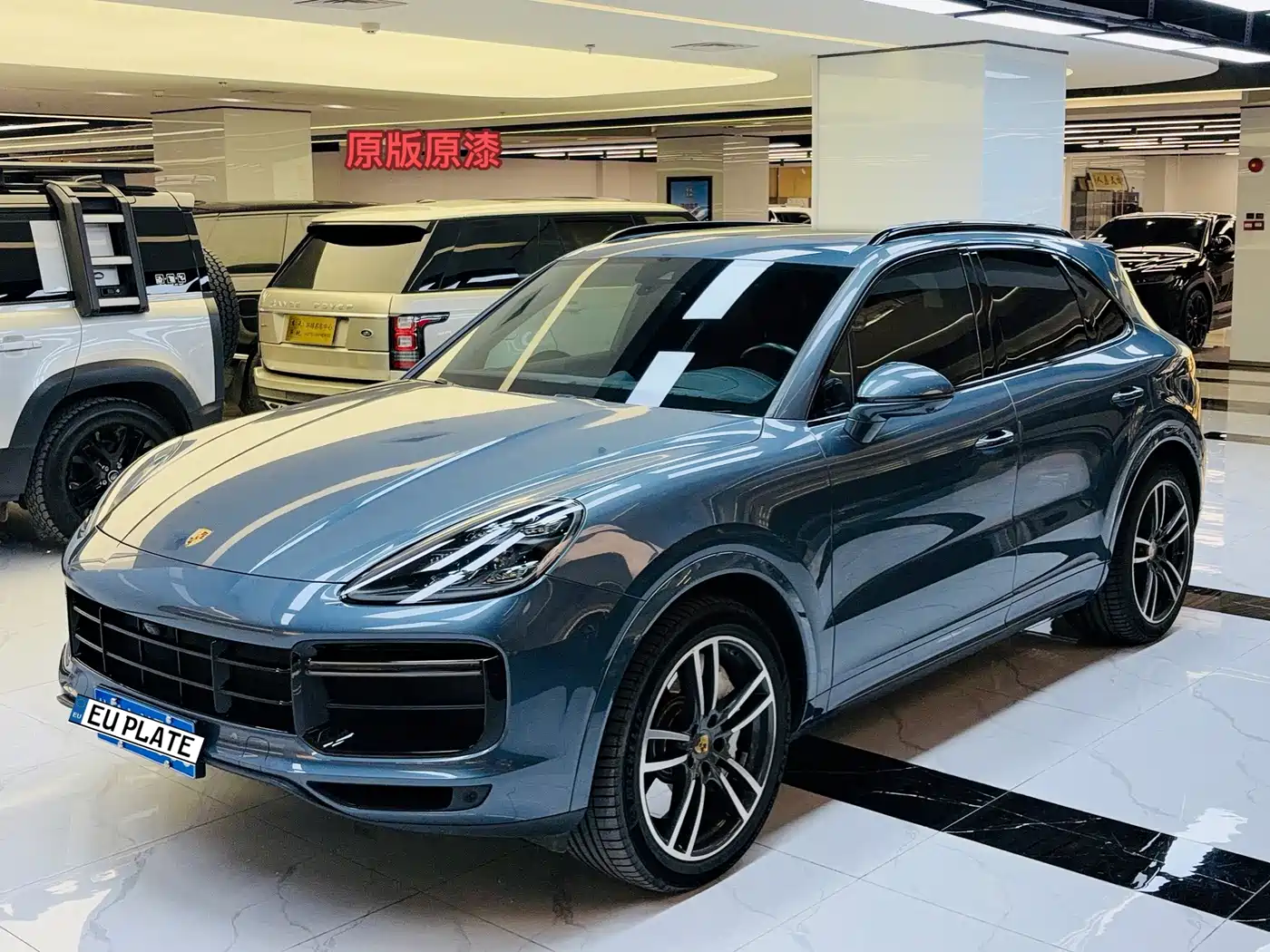 Фото 1 - Porsche Cayenne