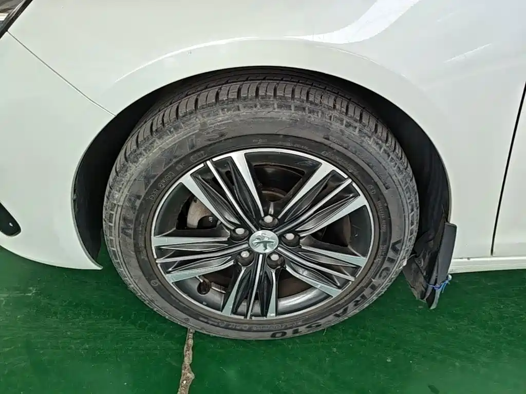 Peugeot 308 2018 2016 1.6L Manual Fashion
