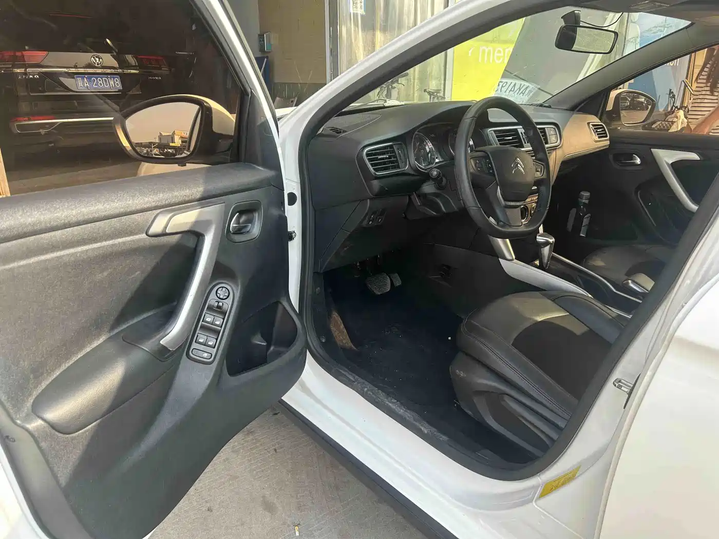 Citroën C3-XR 2016 2015 1.6THP Automatic Pioneer