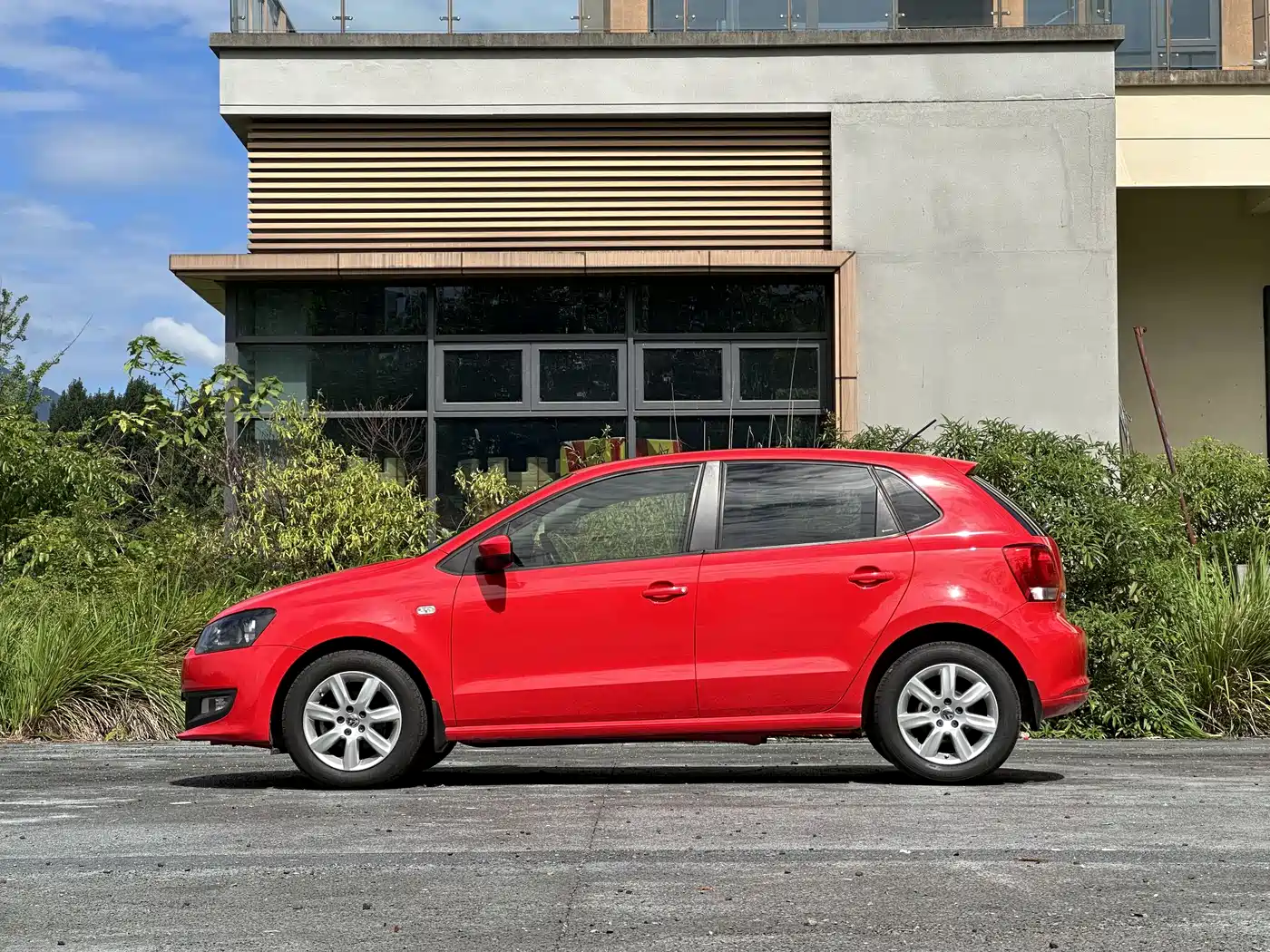 Volkswagen Polo 2010 2011 1.4L Automatic Cool Edition