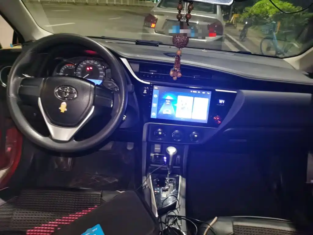 Photo 5 - Toyota Corolla
