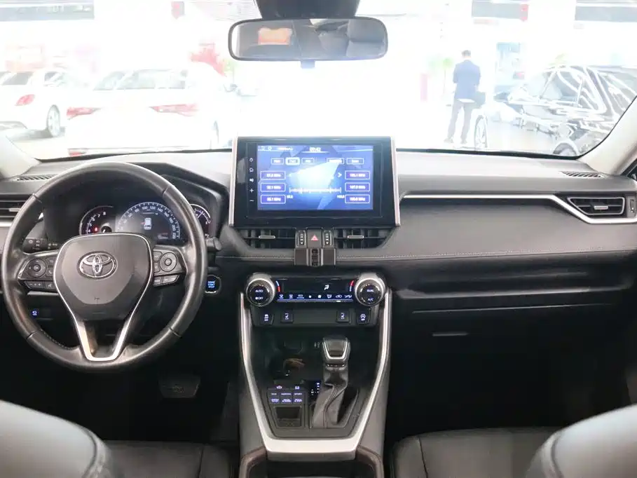 Toyota RAV4 Rongfang 2020 2.0L CVT 4WD Fashion PLUS фото 5