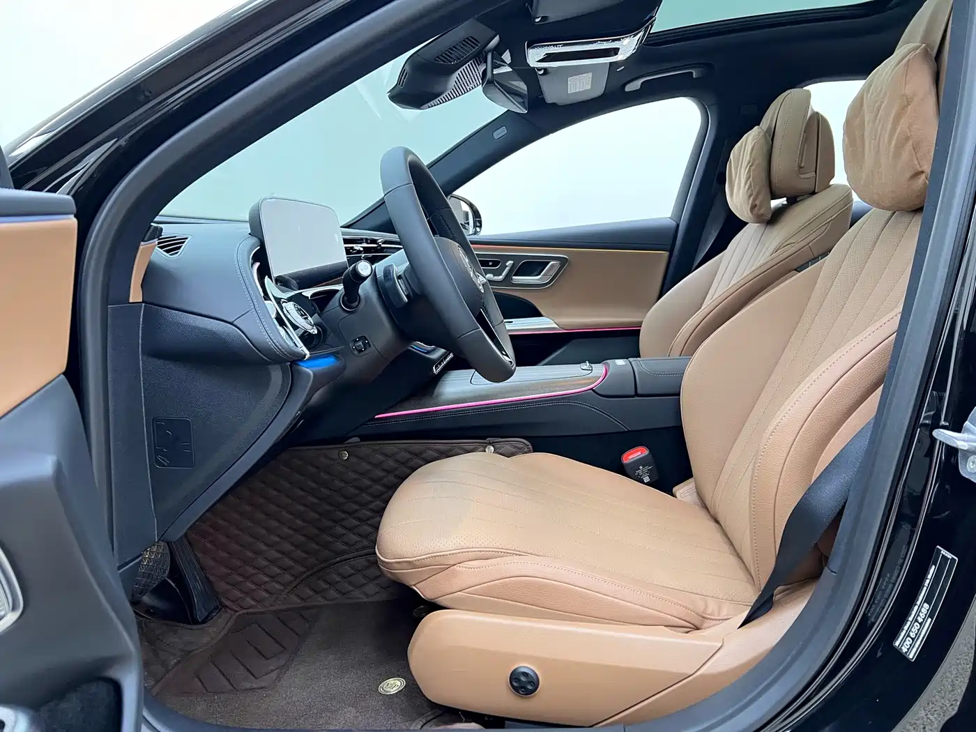 Mercedes-Benz E-Class 2024 Model E 300 L Luxury фото 13
