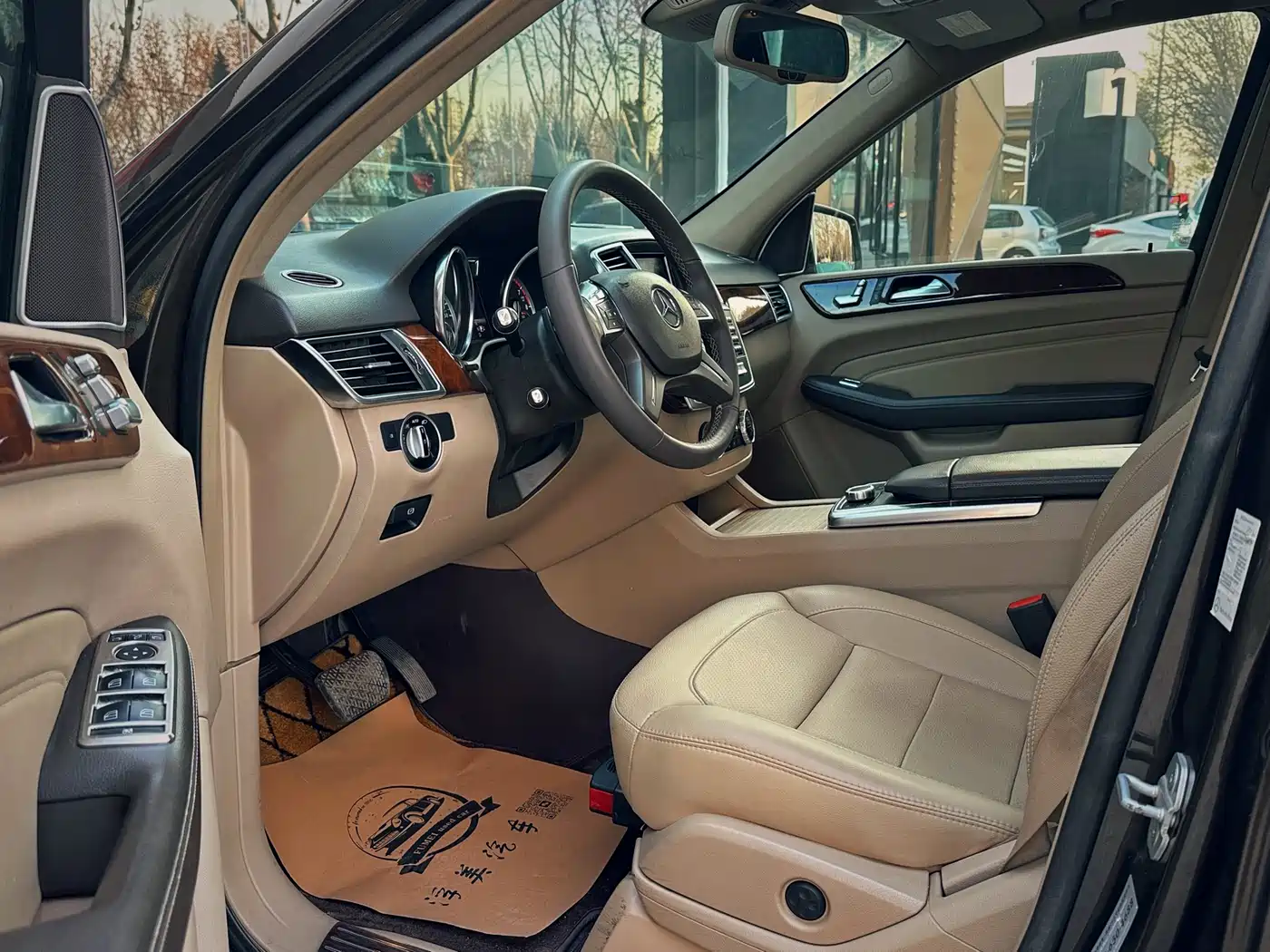 Mercedes-Benz M-Class 2012 Model ML 350 Luxury фото 14