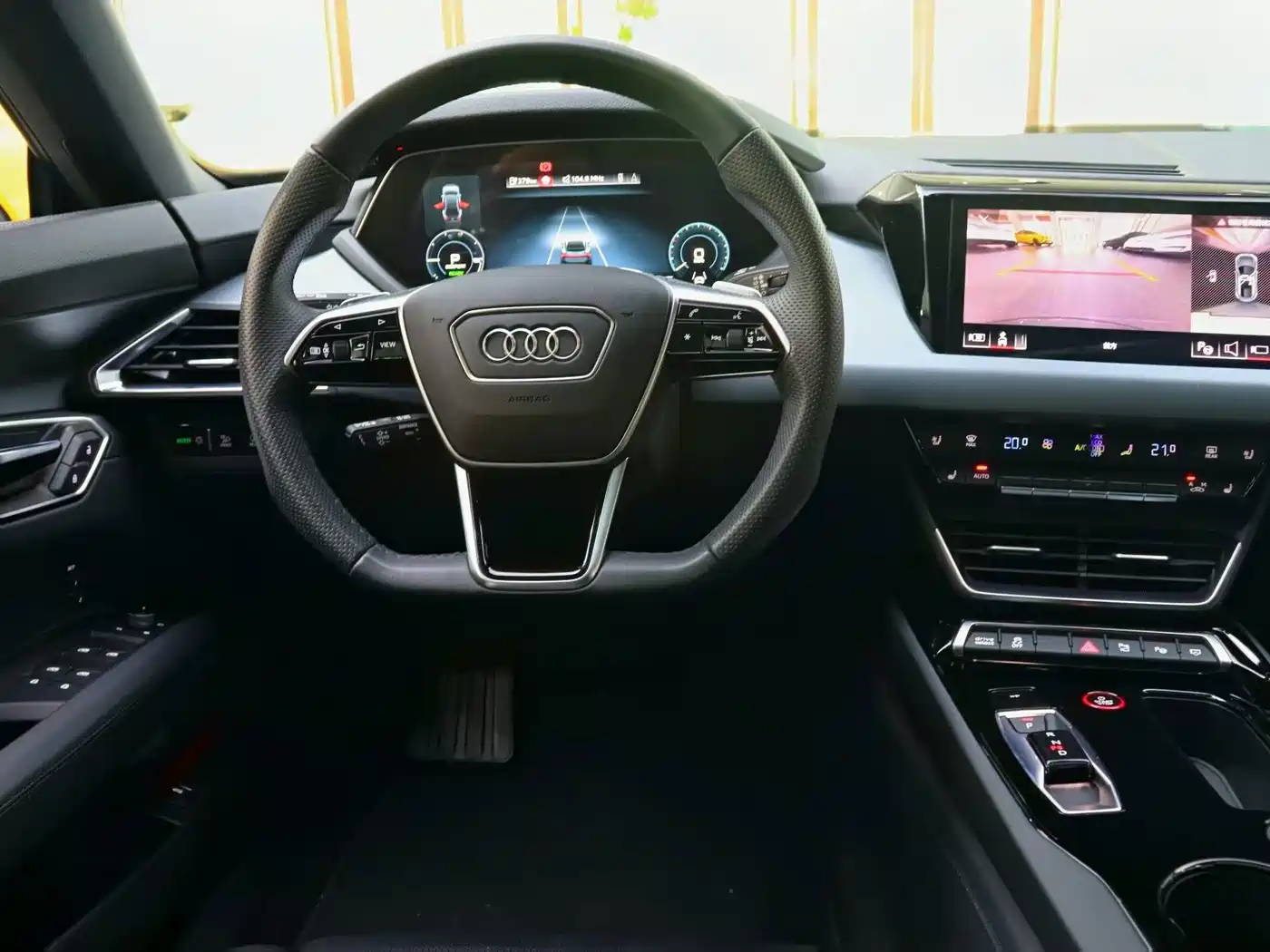 Audi e-tron GT, миниатюра 9