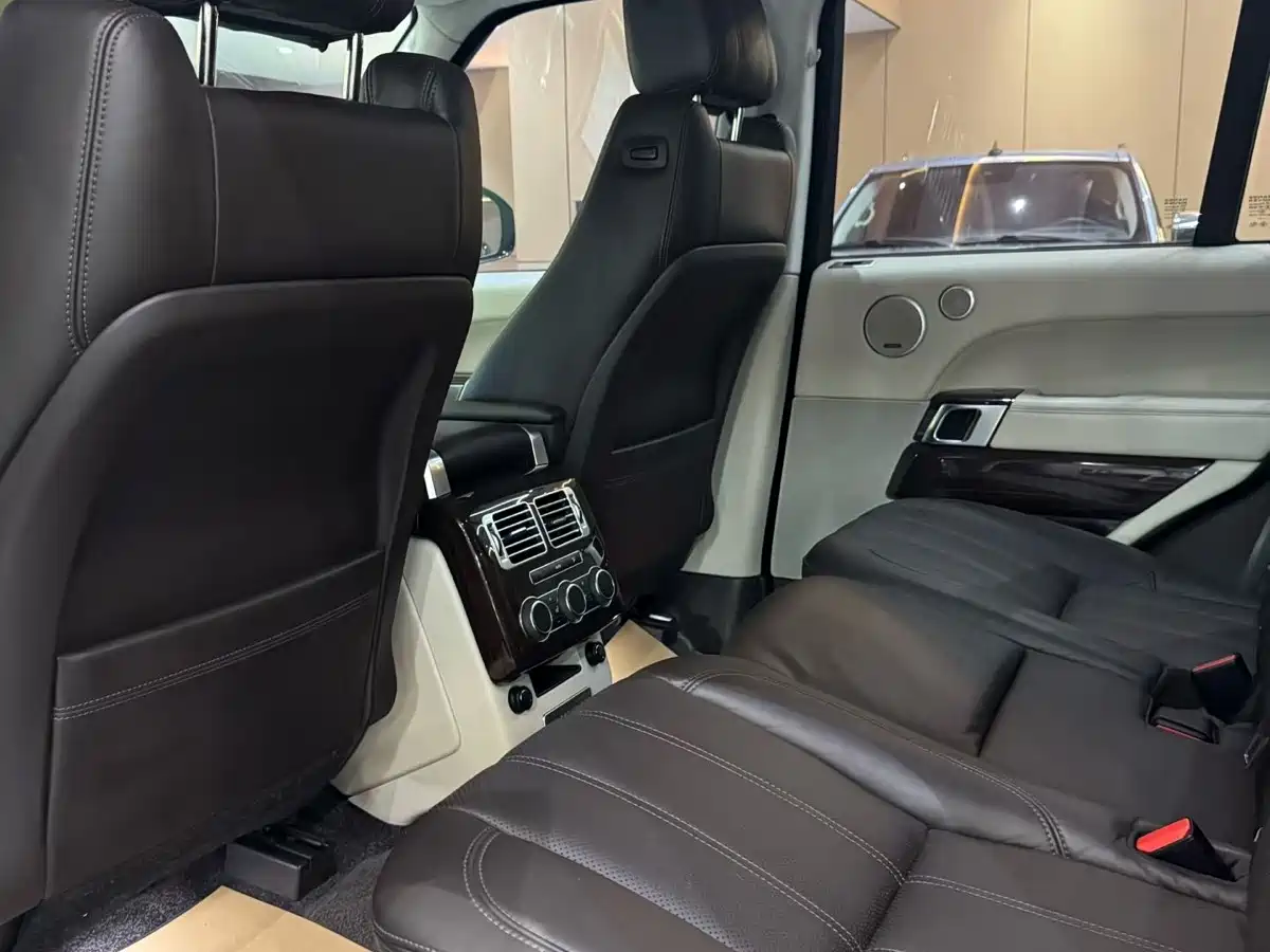 Land Rover Range Rover 2015 3.0 SC V6 Vogue фото 8
