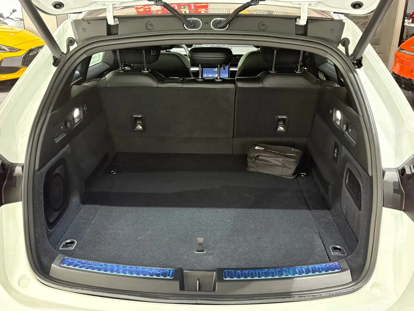Nezha Auto Nezha S Shooting Brake 2026 2024 Model Range Extender 300 Standard