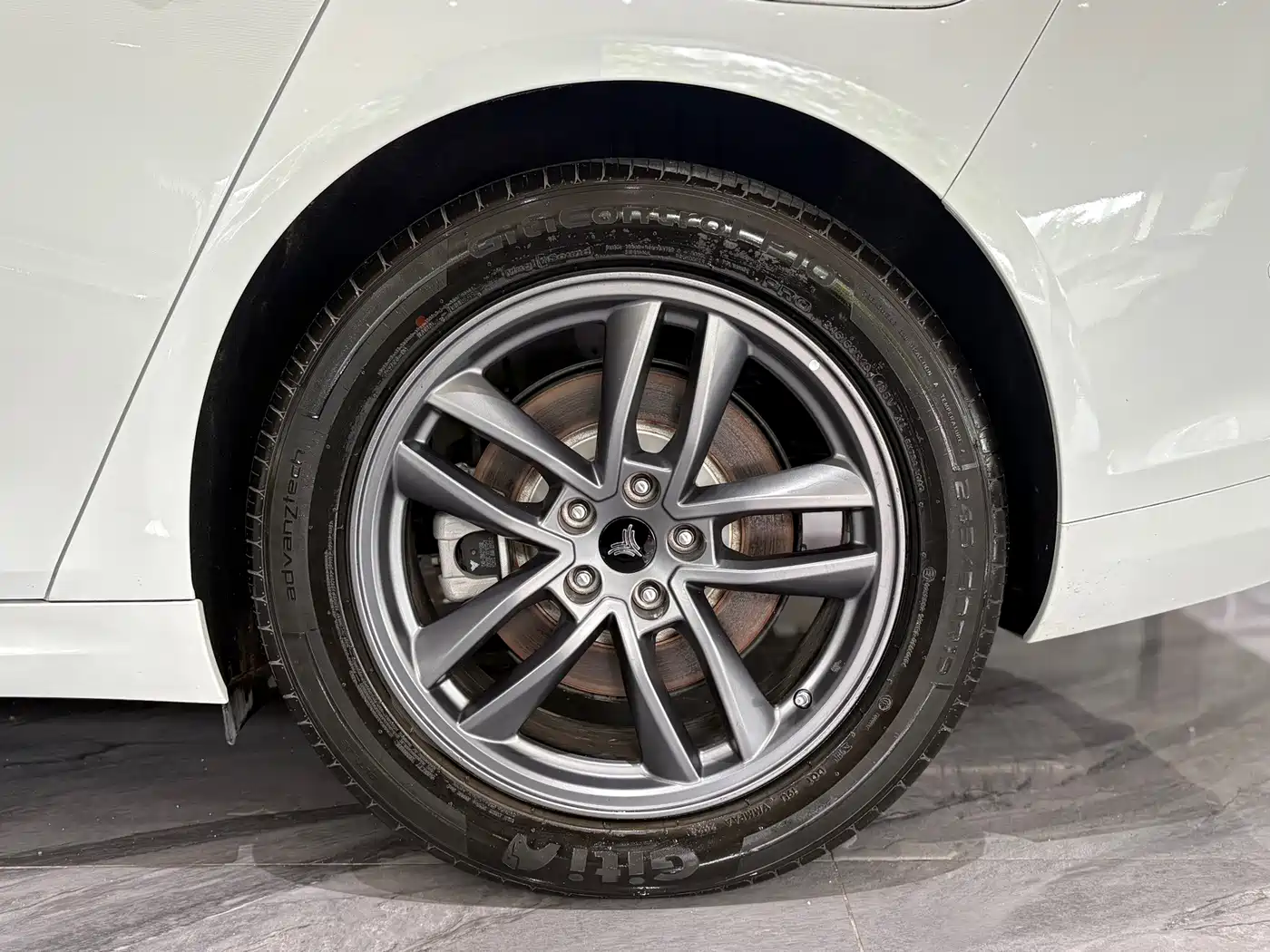 Nezha Auto Nezha S Shooting Brake 2026 2024 Model Range Extender 300 Standard