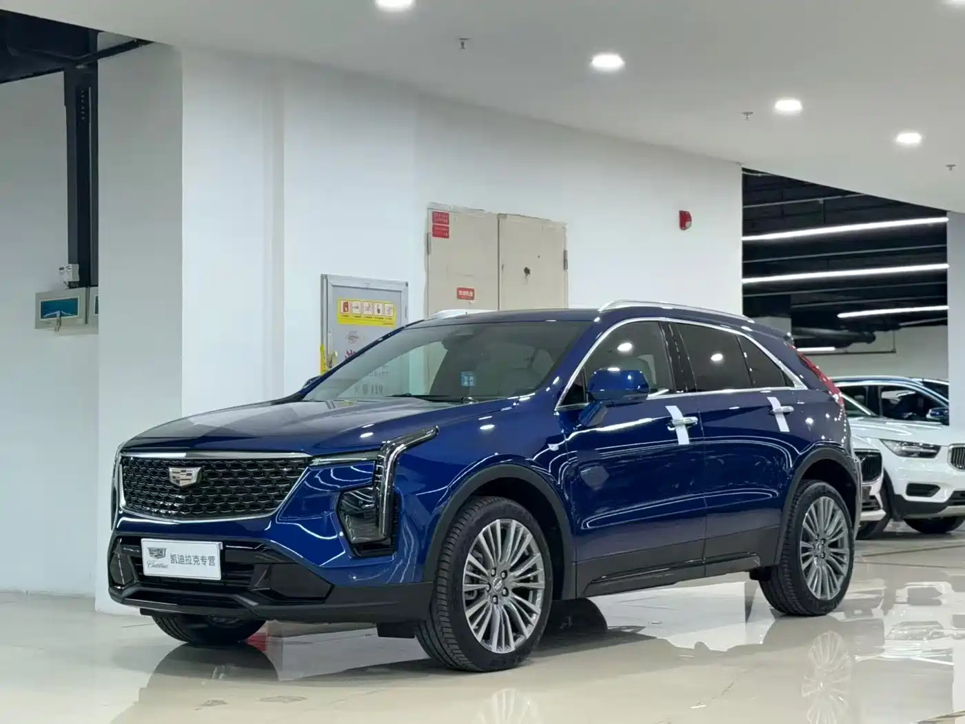 Cadillac XT4 2024 2024 Facelift 28T 2WD Premium