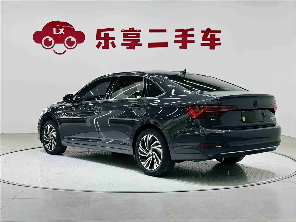 Volkswagen Sagitar 2021 280TSI DSG 30th Anniversary Edition фото 3
