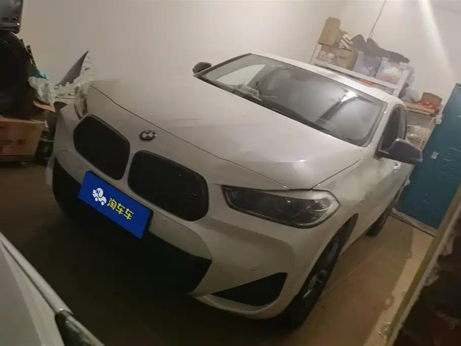 BMW X2