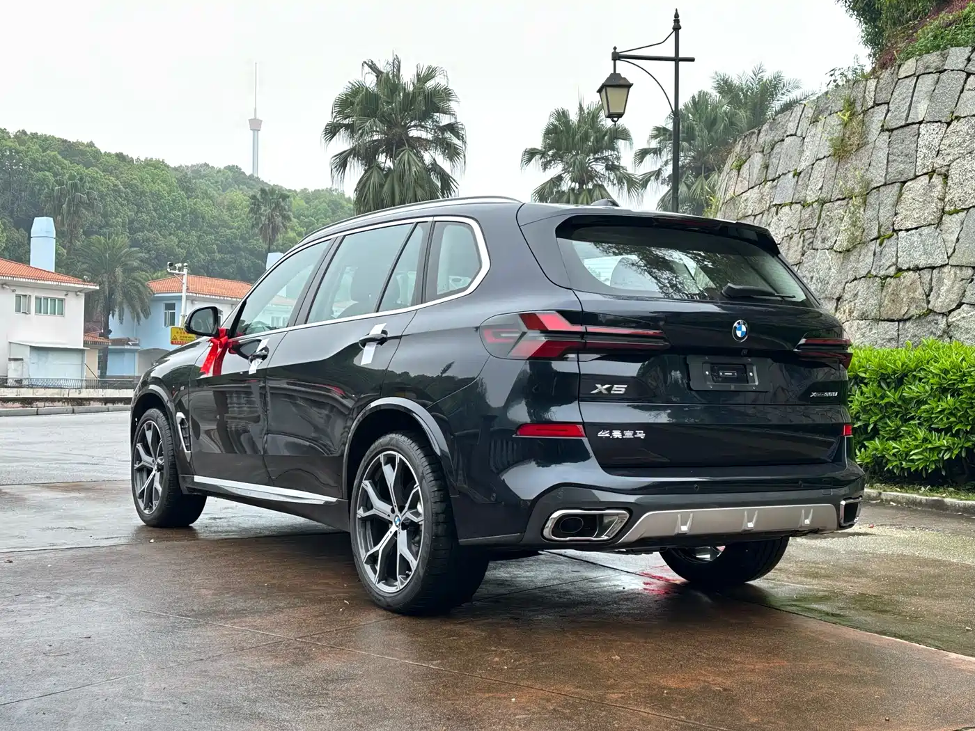 BMW X5 2025 Model xDrive 30Li Exclusive M Sport Blackout Package фото 22