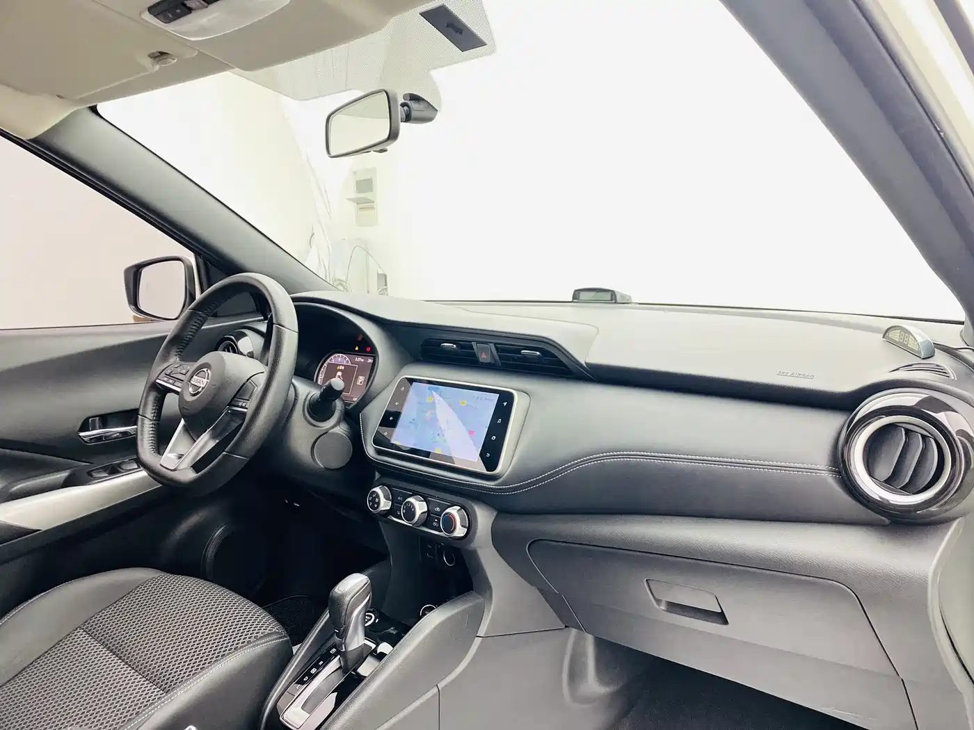 Nissan Kicks 2018 2018 1.5L CVT Smart Connect Luxury Edition