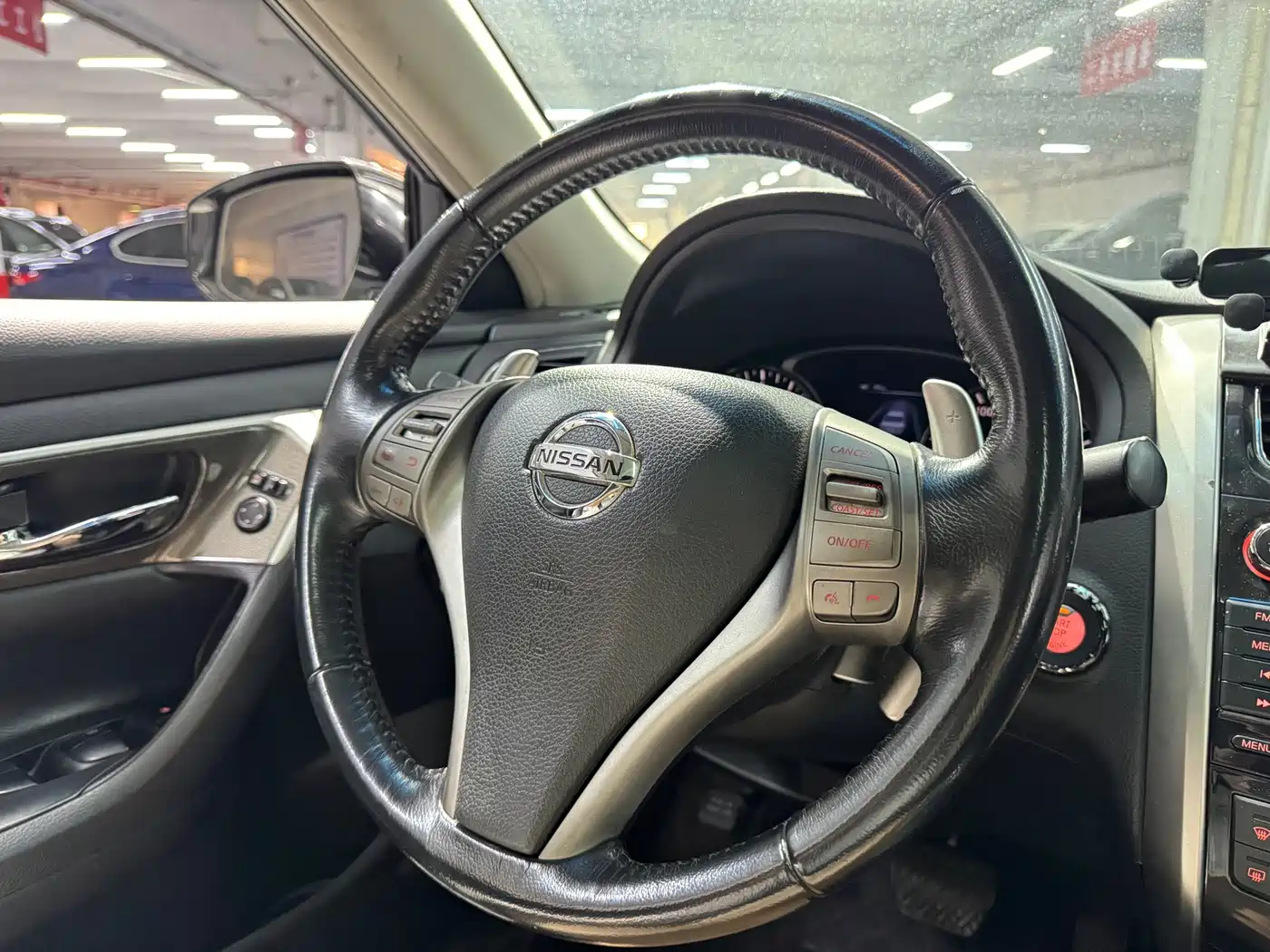 Фото 10 - Nissan Teana