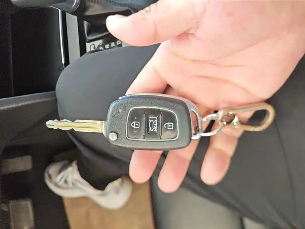 Hyundai Elantra 2016 Model 1.6L Automatic Smart Elite фото 9