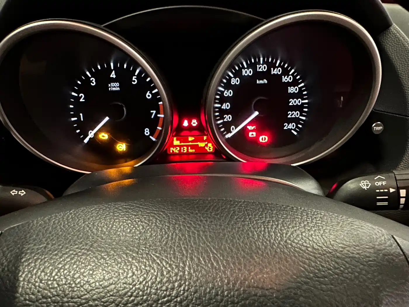 Mazda Mazda5 2011 2011 2.0L Manual Comfort