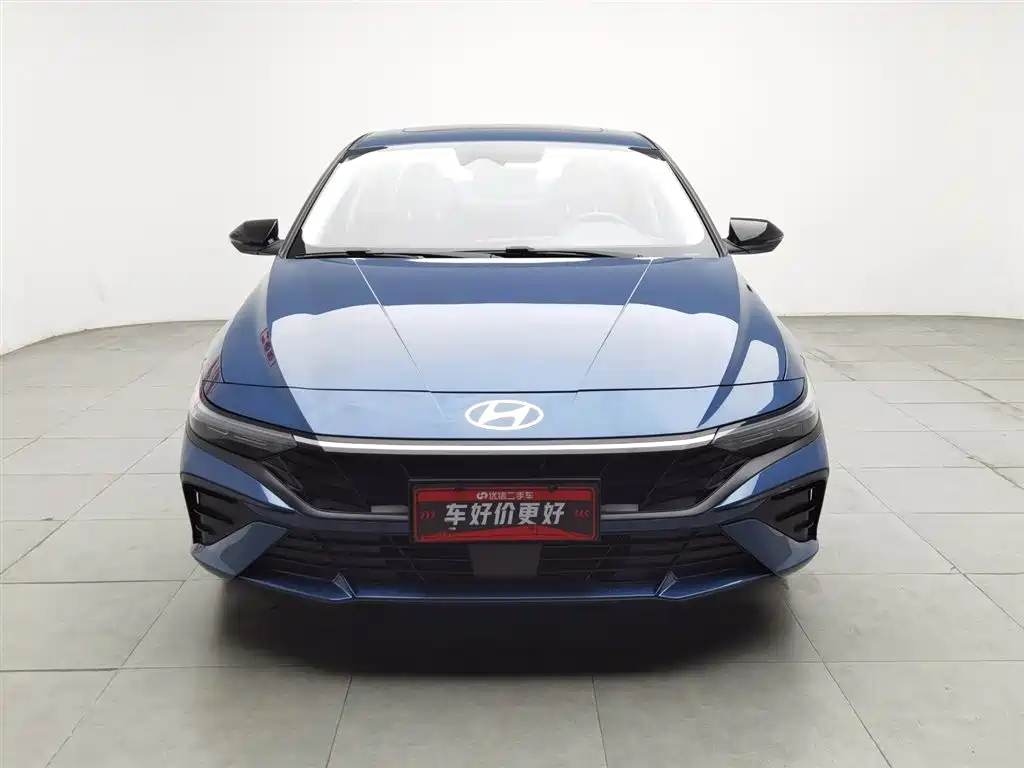 MODERN ELANTRA